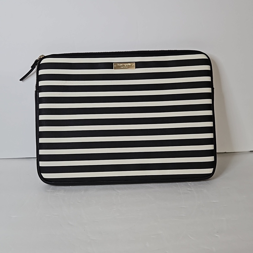 Kate Spade  New York  padded Laptop/ Tablet Case Black and White  Strip  Pre-